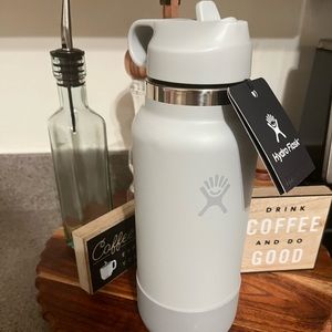Hydro Flask 32 oz WIDE mouth WATER BOTTLE w FLEX Boot STRAW Lid CLOUD Cool Grey
